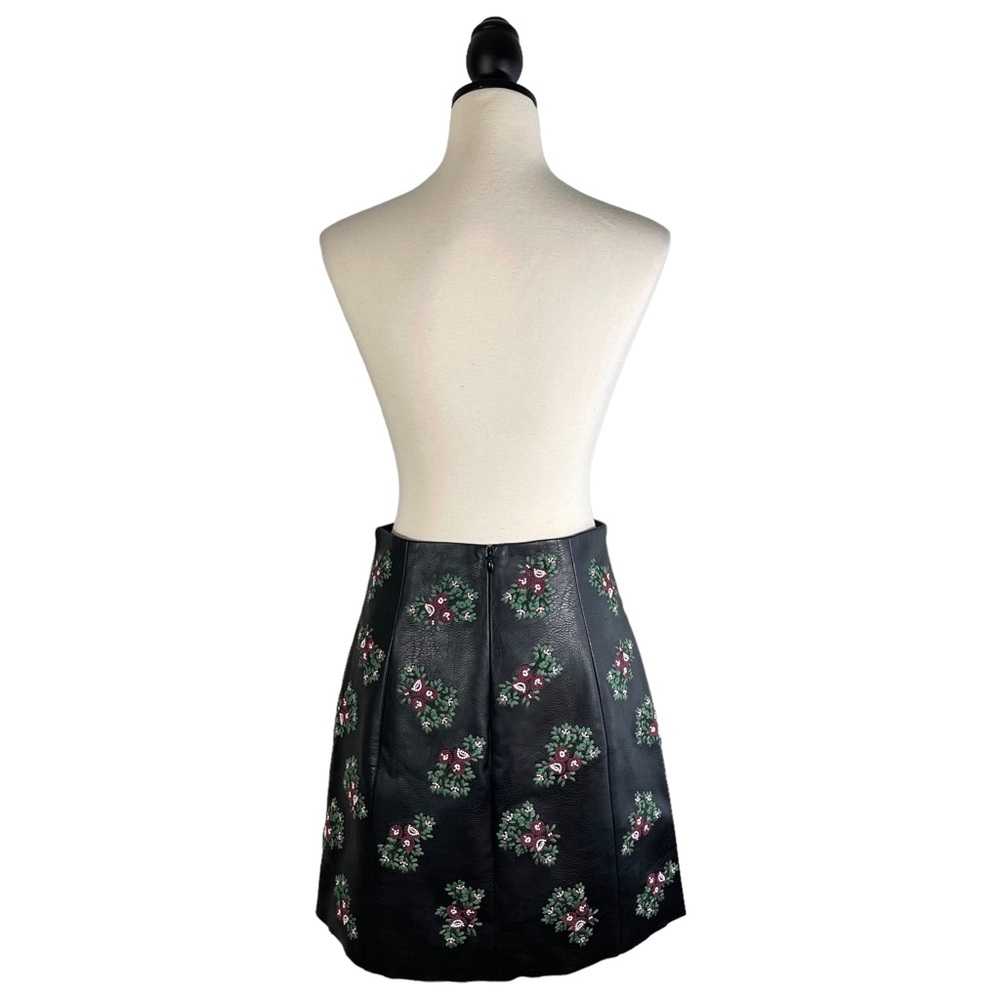 Club Monaco Faux Leather Skirt Black A-Line Floral Print, Size 4 - Picture 3 of 13